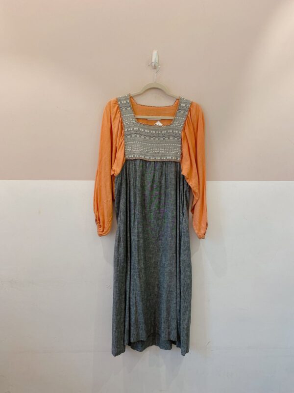 Vestido midi peito bordado Julia Golldenzon M