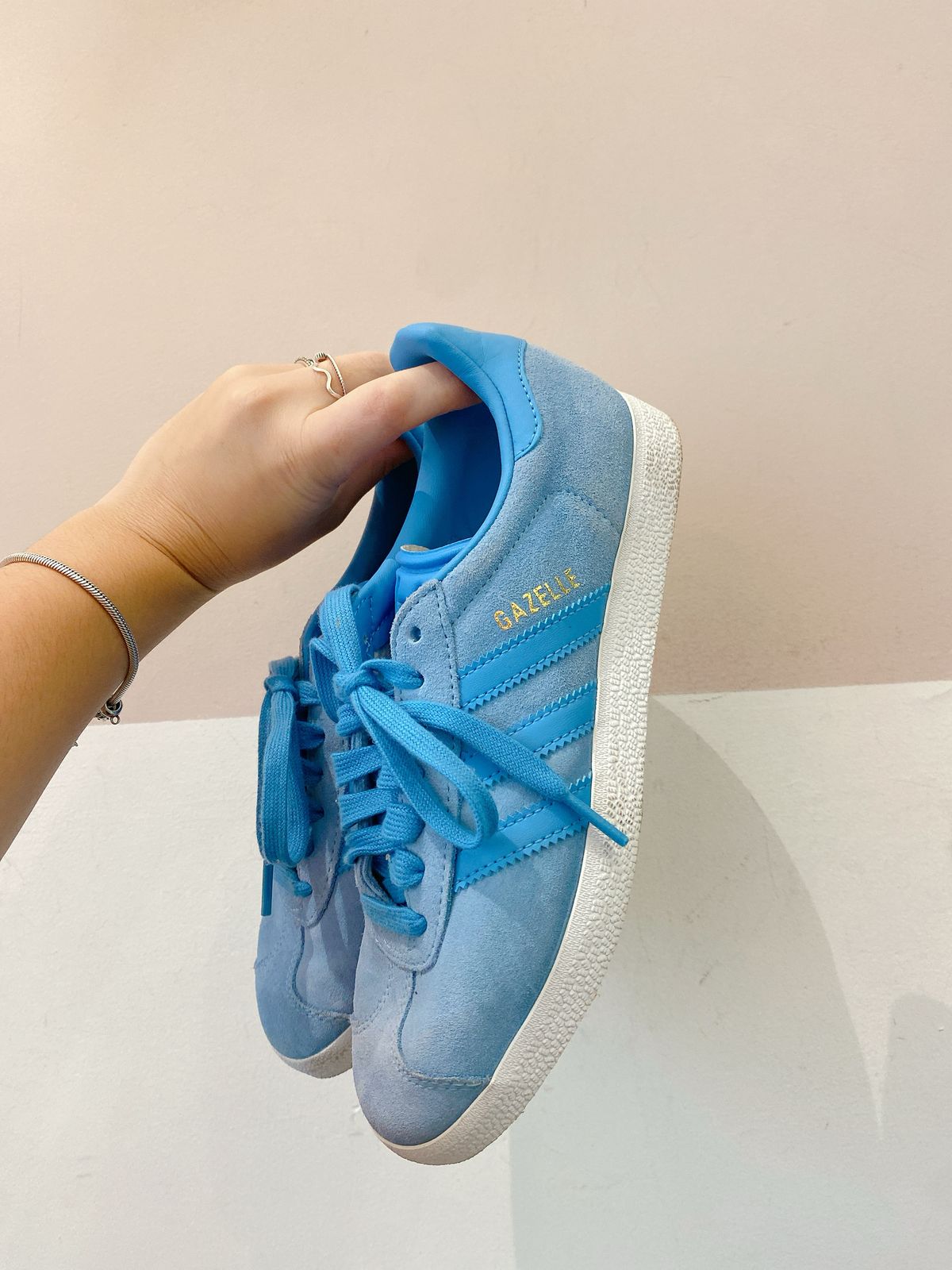 Tênis Adidas gazelle azul 35 - Imagem 6