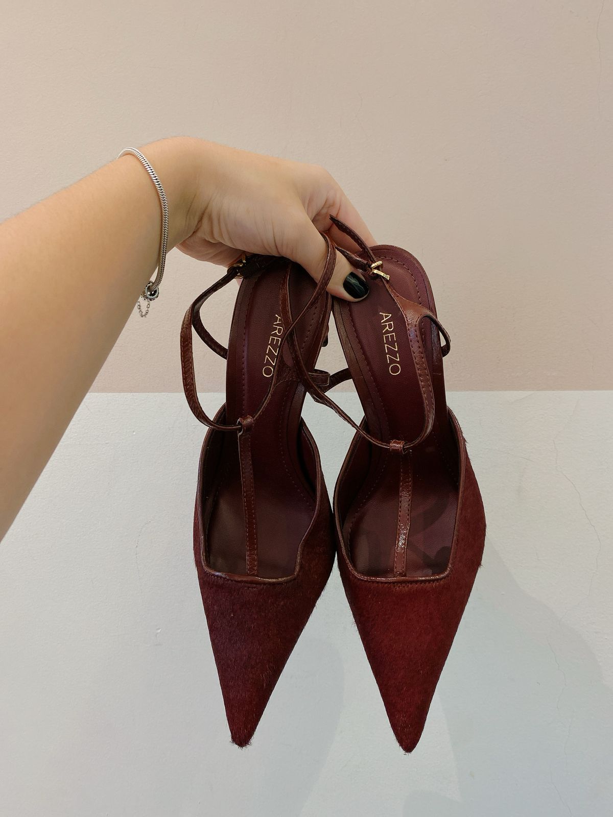 Scarpin vinho Arezzo 37 - Imagem 2
