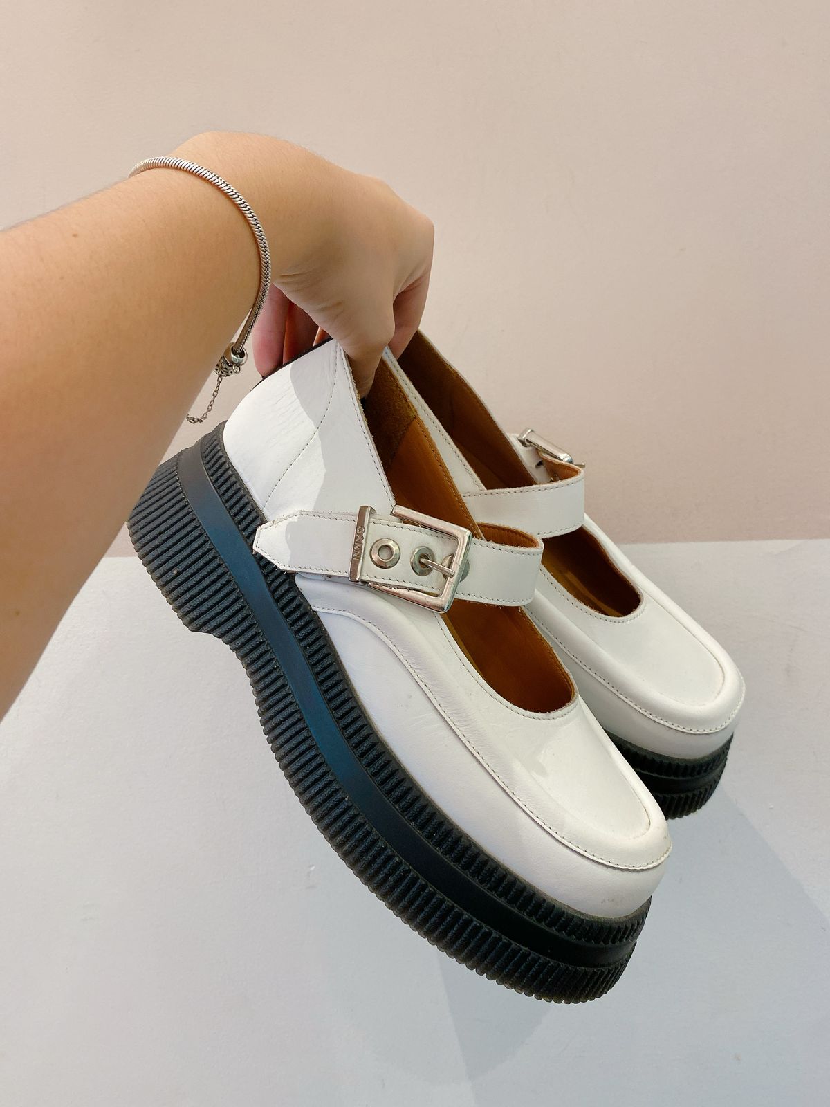 Sapato couro Ganni 37 - Imagem 6