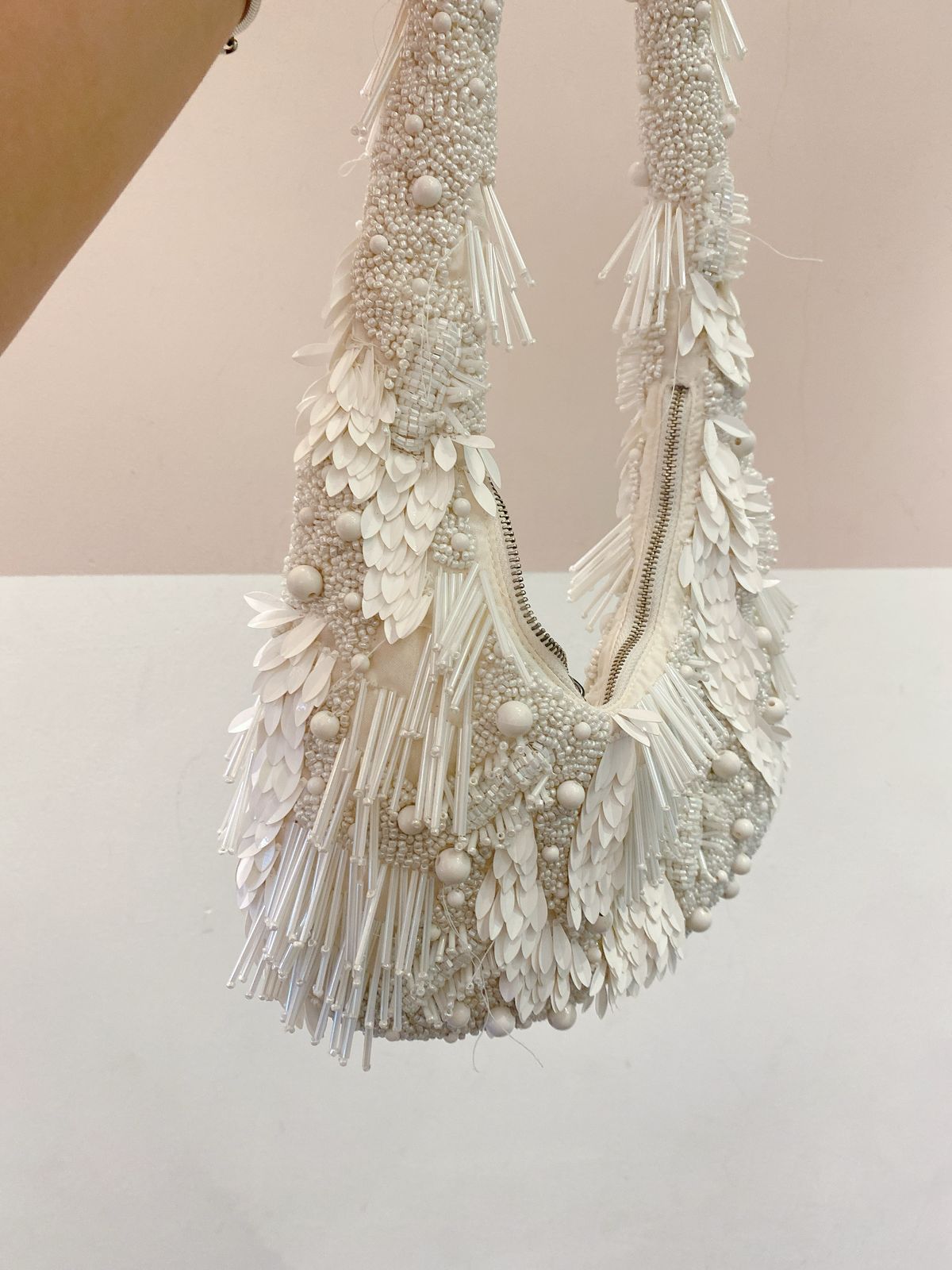 Bolsa miçangas branca Zara - Imagem 8