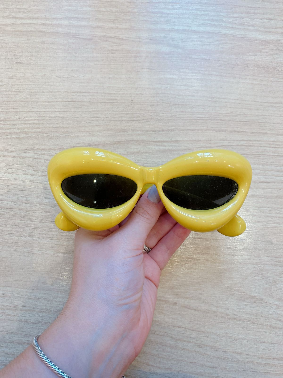 Óculos amarelo Loewe - Imagem 2