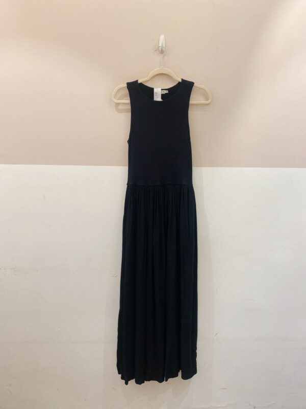 Vestido midi preto Peepou G