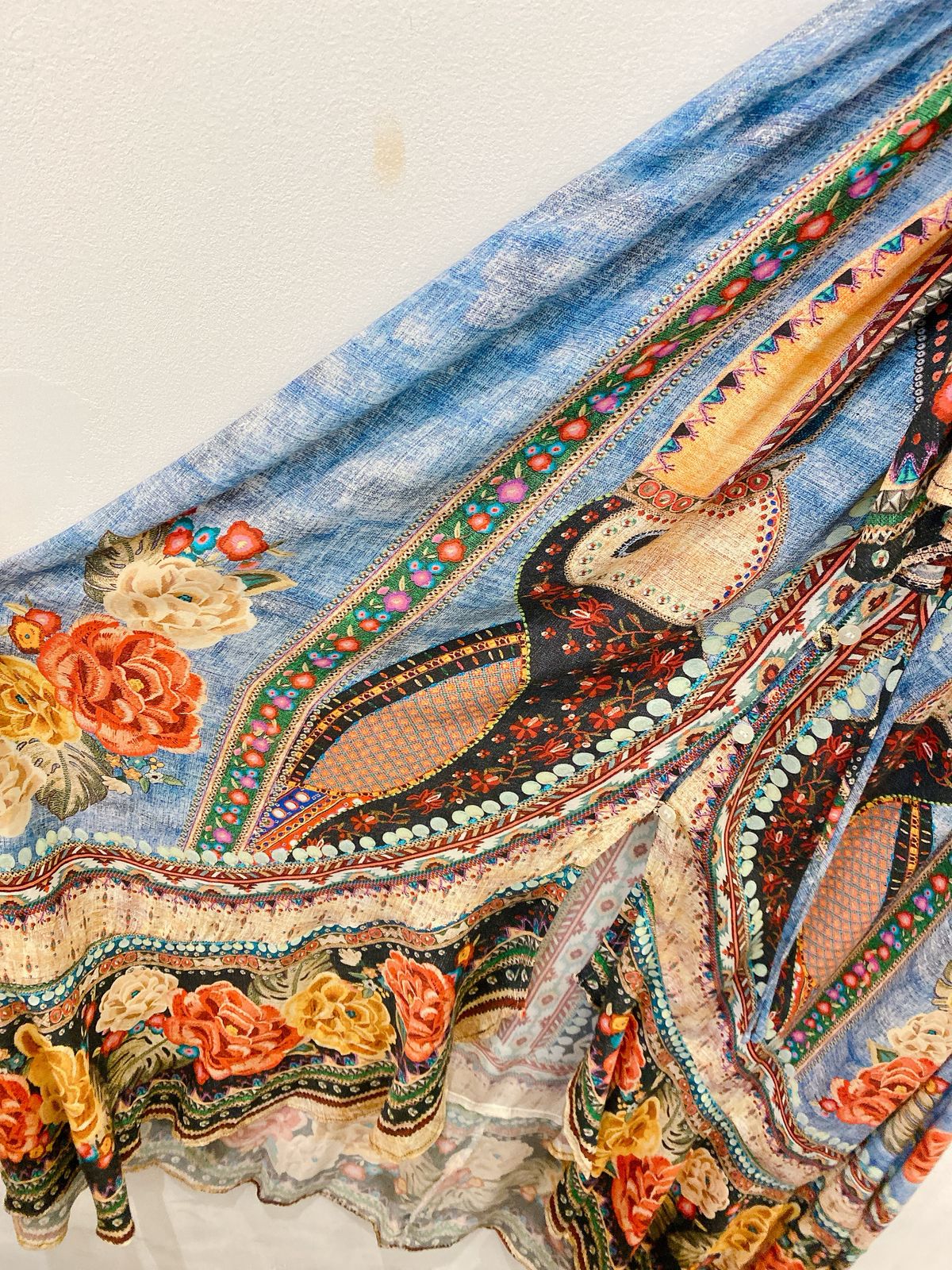 Vestido midi estampado botões Farm P - Imagem 6