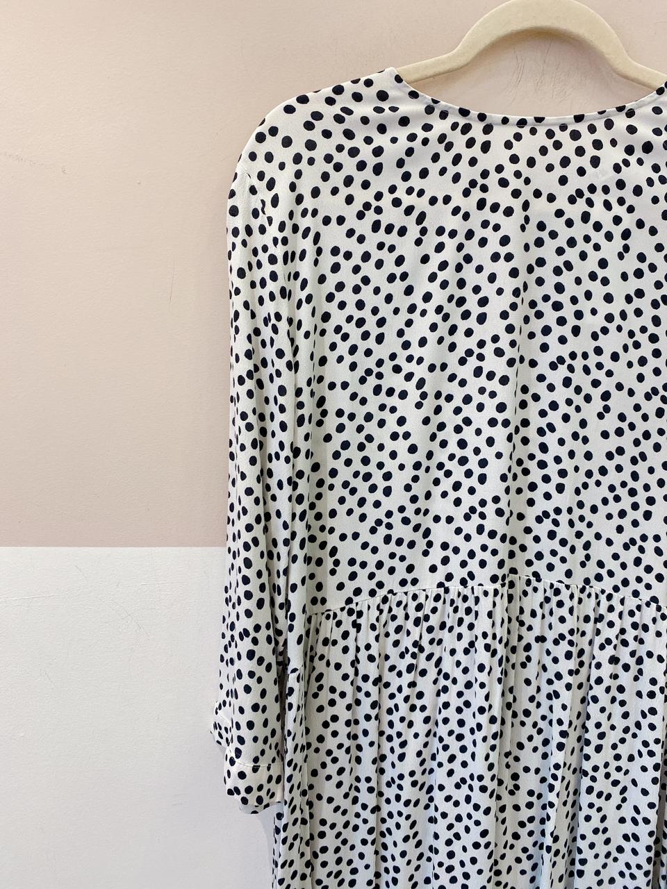 Vestido midi branco poás Zara GG - Imagem 4