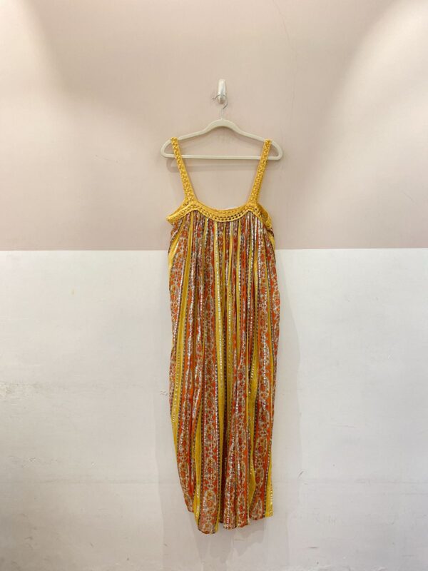 Vestido midi listrado Zara M