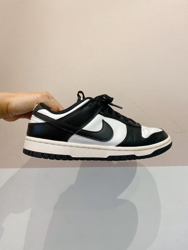 Tênis dunk low panda Nike 37 - Imagem 3