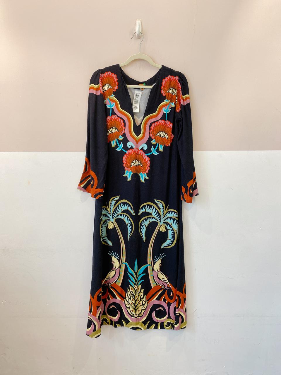 Vestido midi preto estampado Farm P - Imagem 2