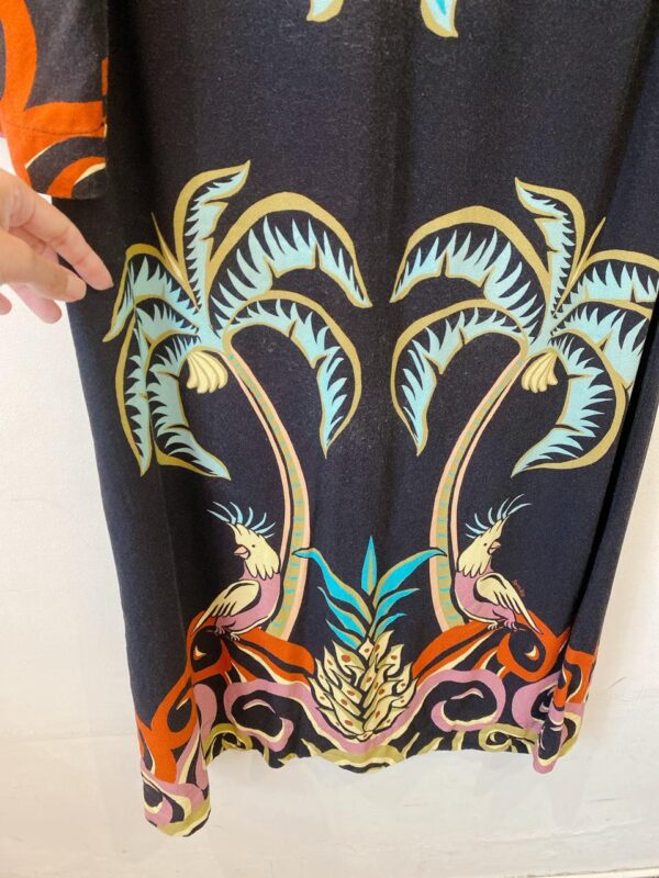 Vestido midi preto estampado Farm P - Imagem 5