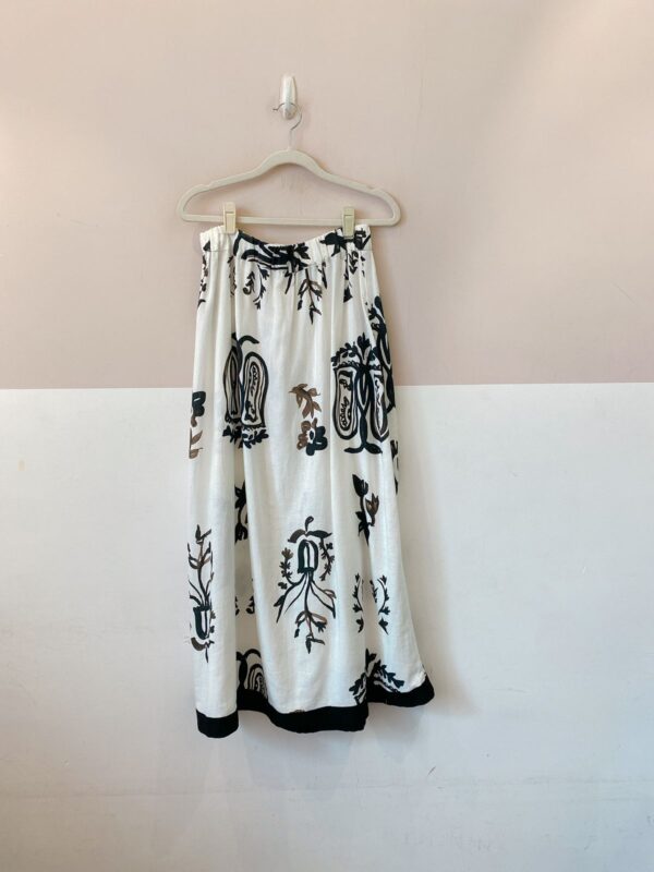 Saia longa branca estampa preta Zara P