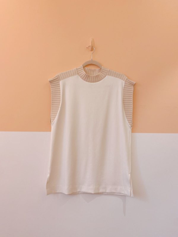 Blusa branca gola tricot Dress To